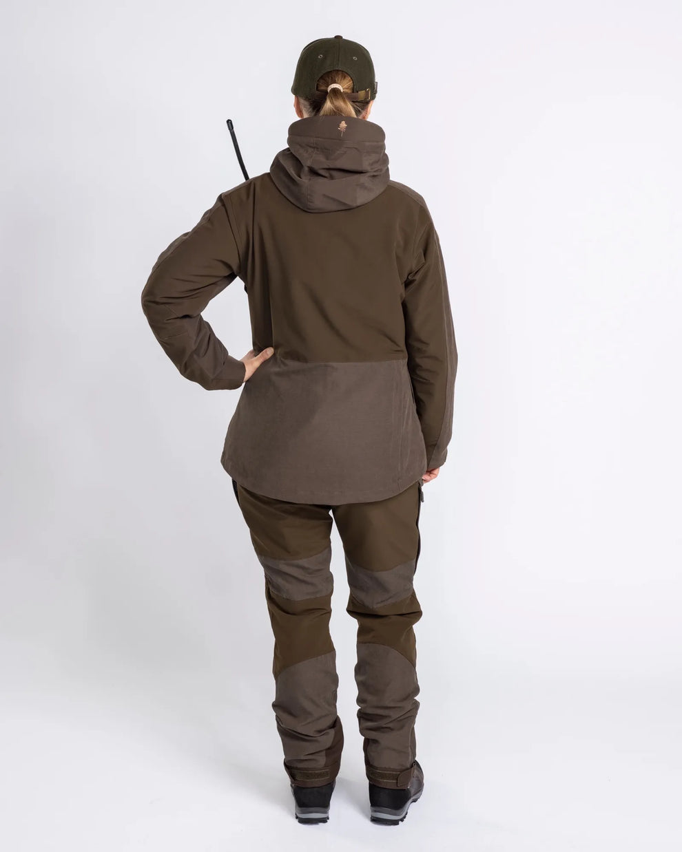 3984-244-66_Pinewood