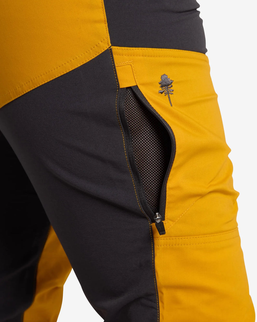 4540-573-21_Pinewood