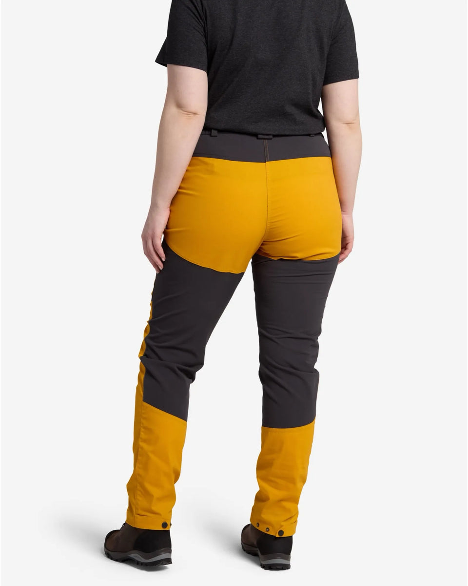 4540-573-66_Pinewood