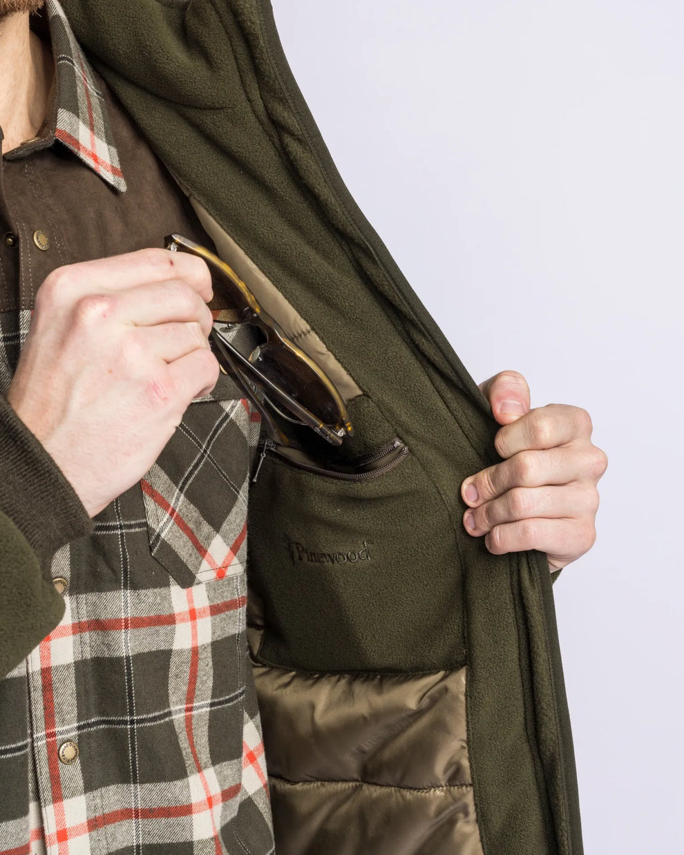 5064-724-21_Pinewood