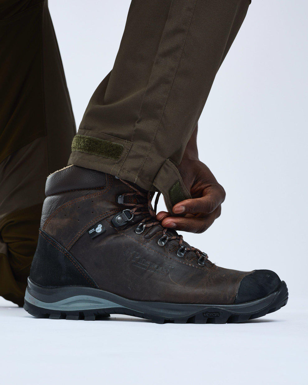 5085-128-22_Pinewood