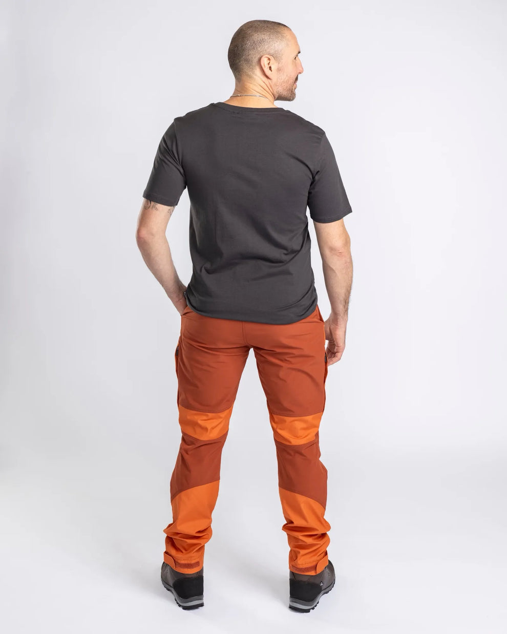 5085-831-66_Pinewood