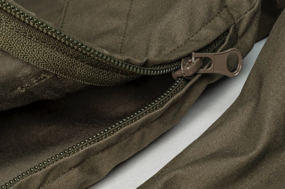 5095-713-21_Pinewood-Anorak-Tikaani-TC-Stretch_Hunting-Olive_Detail