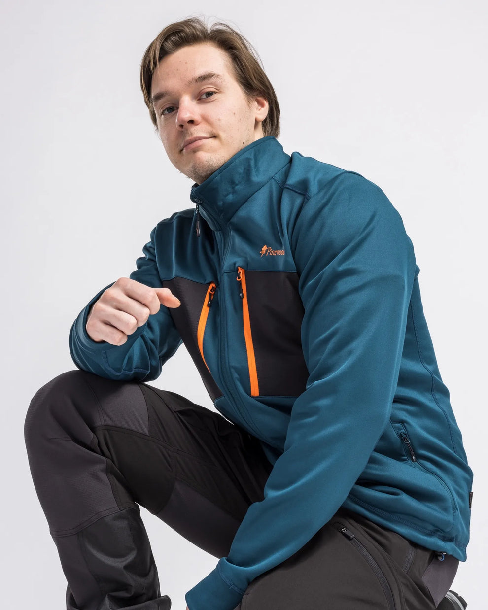 5209-377-20_Pinewood