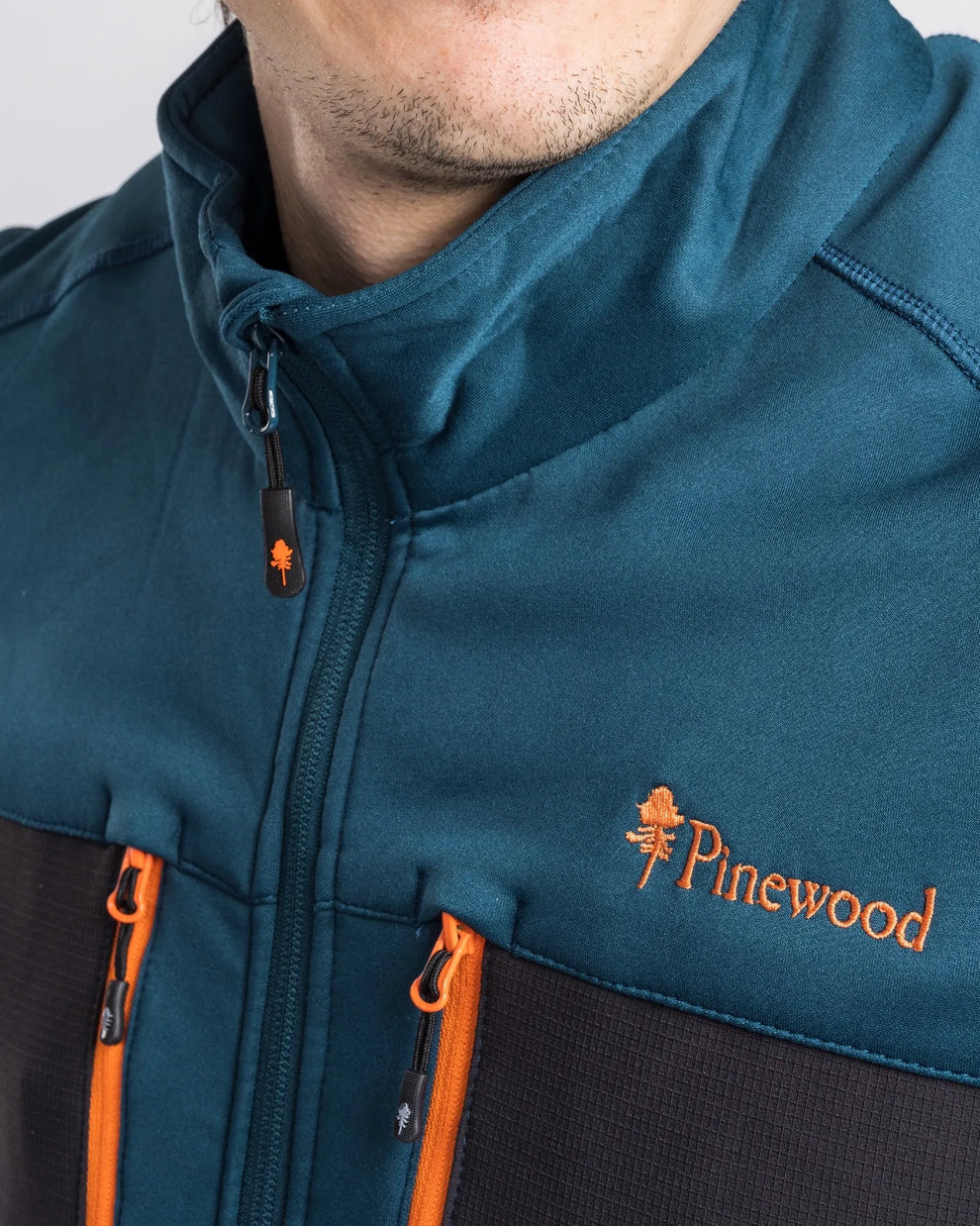 5209-377-21_Pinewood