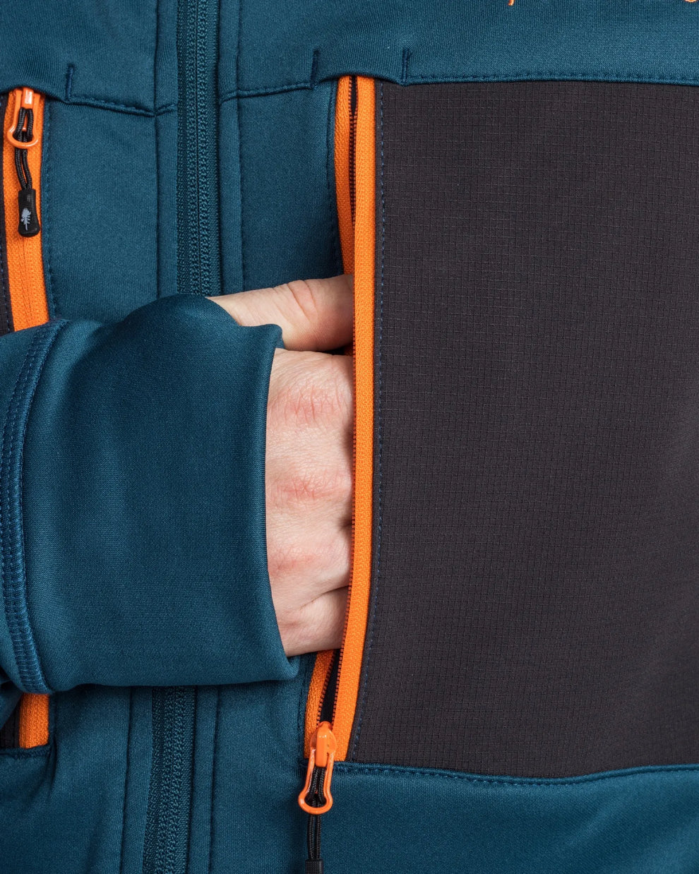 5209-377-22_Pinewood