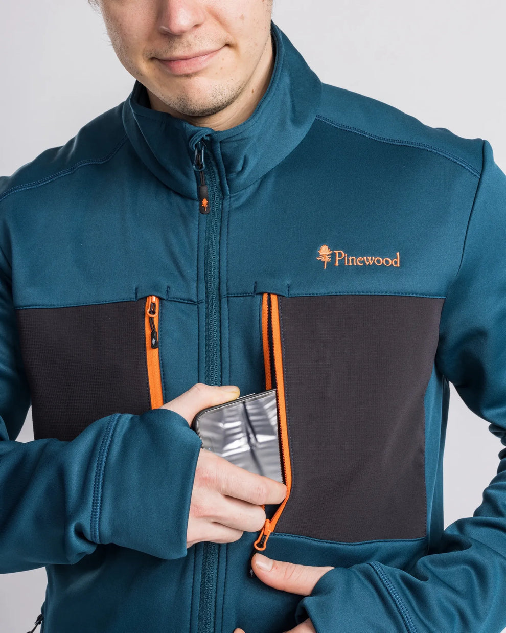 5209-377-23_Pinewood