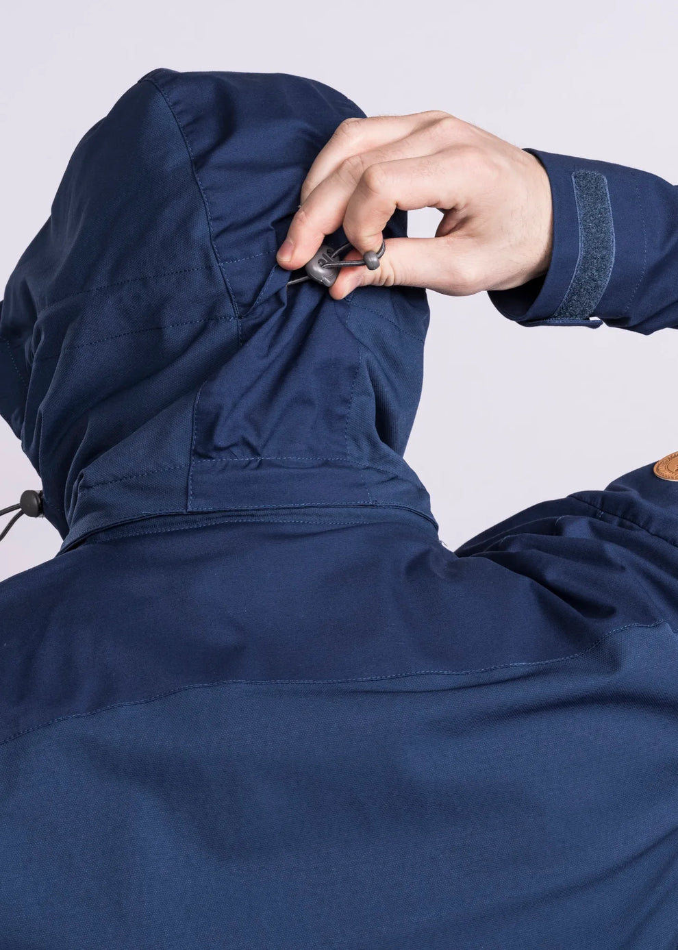 5303-349-22_Pinewood-Jacket-Finnveden-Hybrid_Dark-Dive