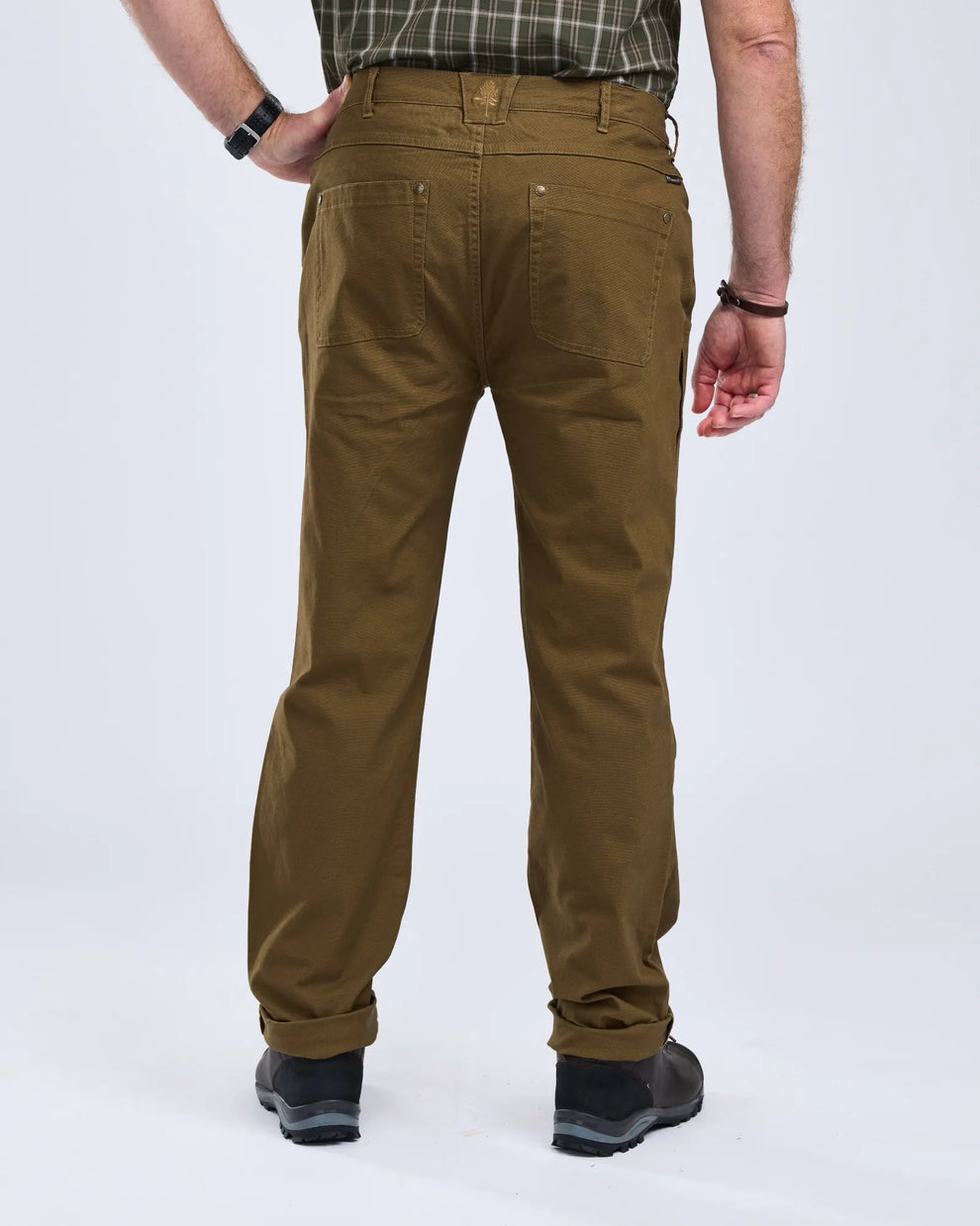 5352-168-66_Pinewood