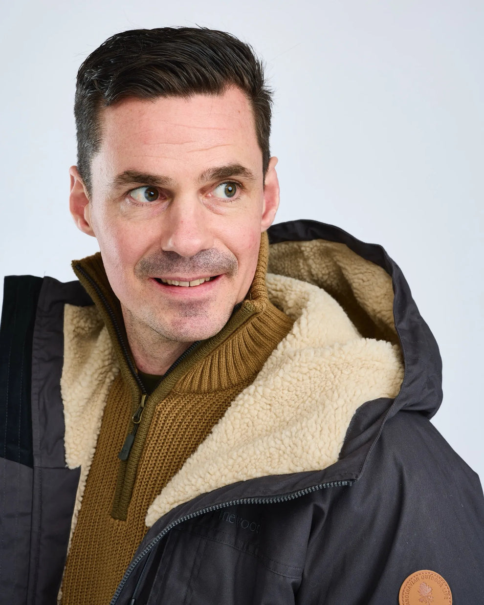 5354-443-22_Pinewood