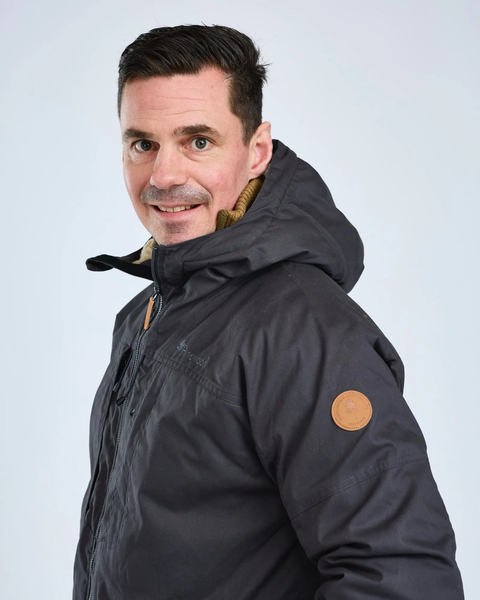 5354-443-24_Pinewood