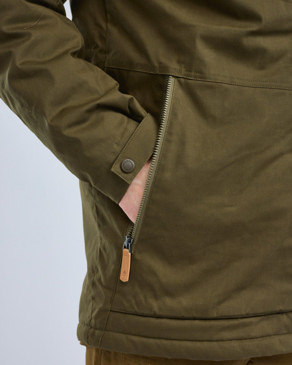 5354-713-20_Pinewood