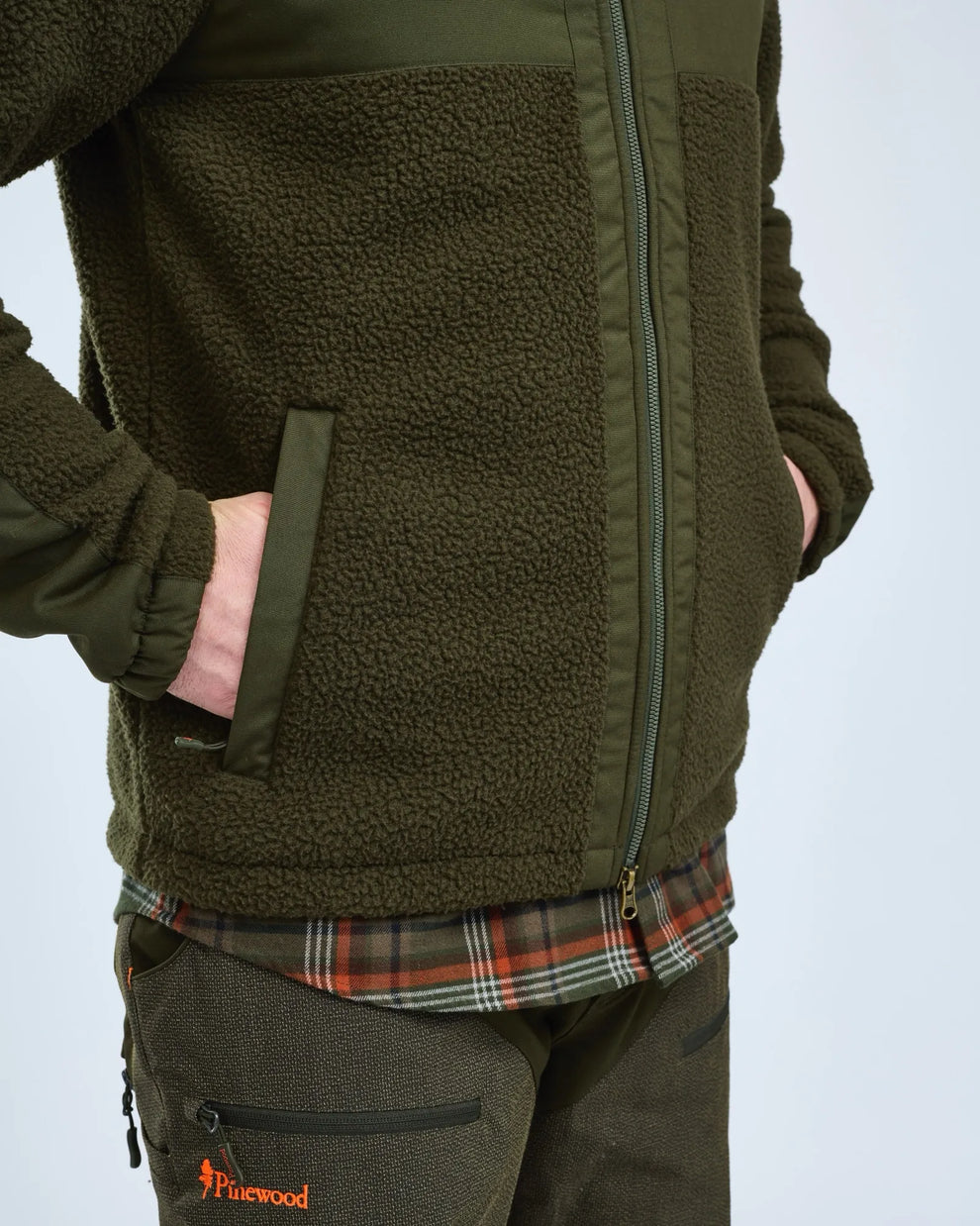 5366-135-21_Pinewood