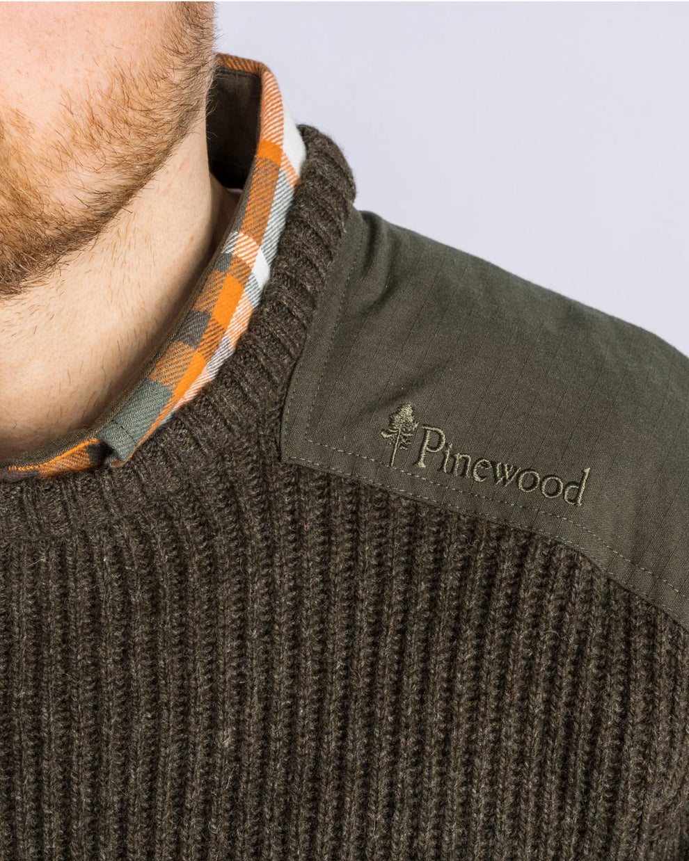 5486-194-21_Pinewood