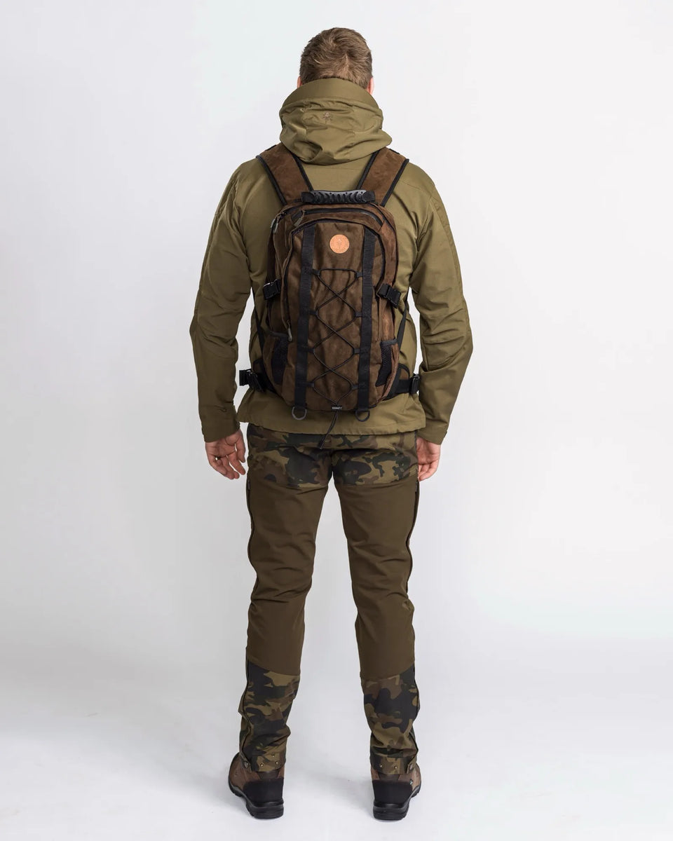 5498-241-66_Pinewood