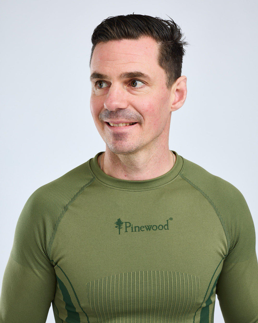 5608-770-23_Pinewood