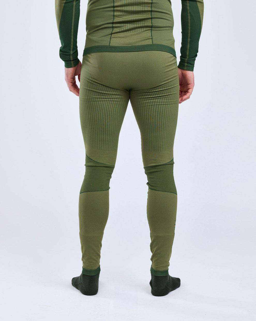 5608-770-66_Pinewood