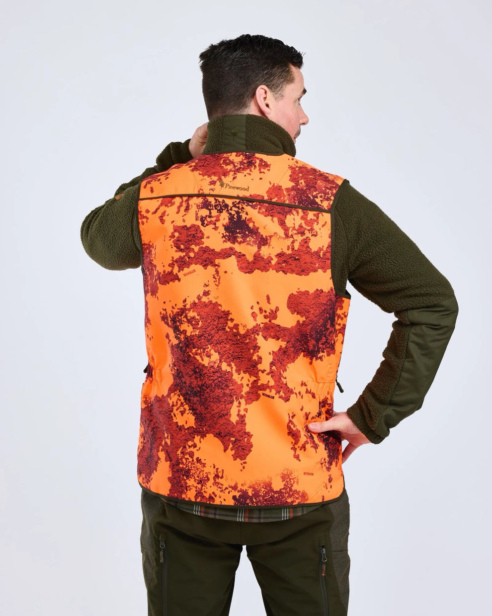 5621-986-66_Pinewood