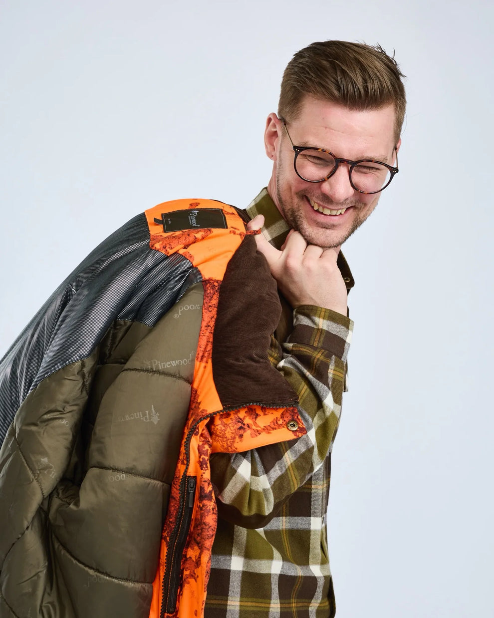 5684-986-24_Pinewood