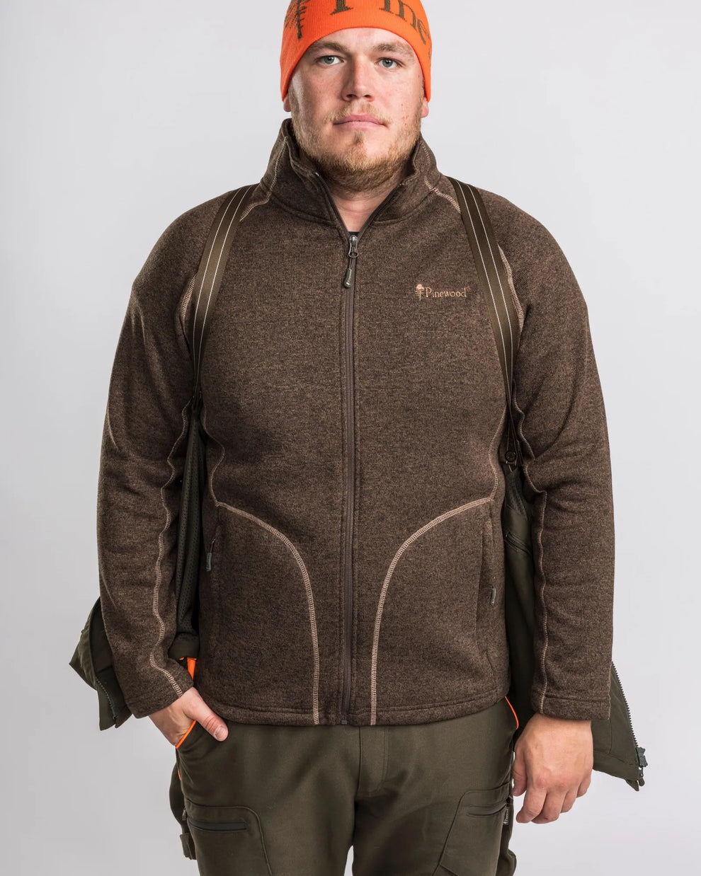 5690-721-22_Pinewood3