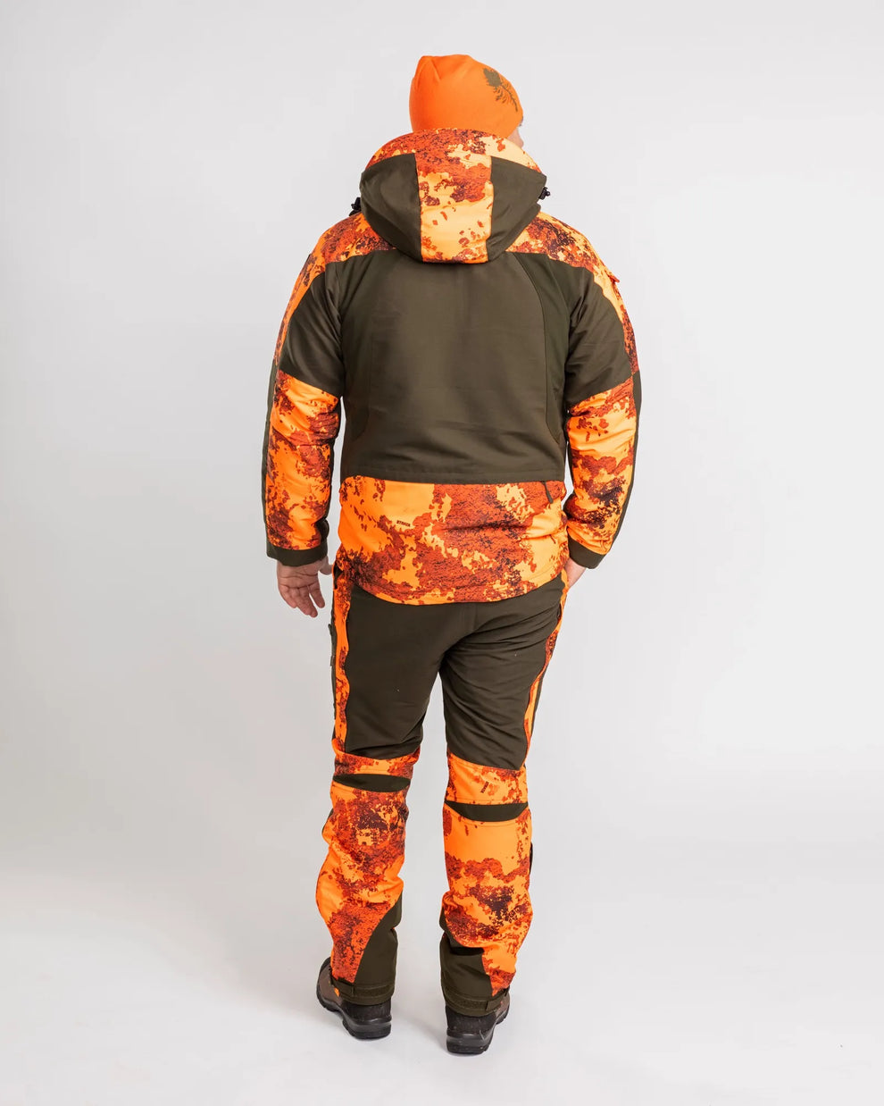 5690-721-66_Pinewood3