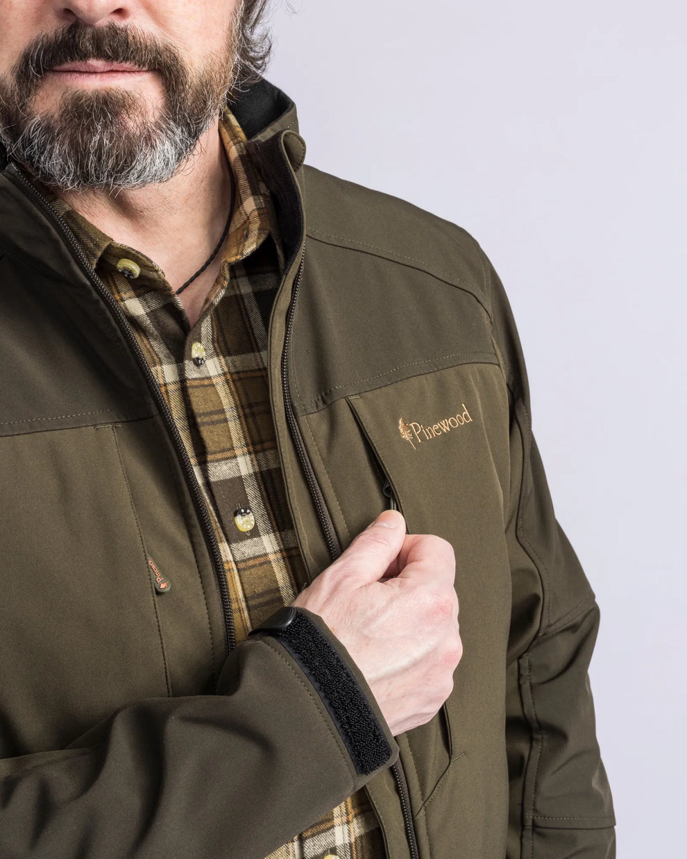 5717-186-20_Pinewood