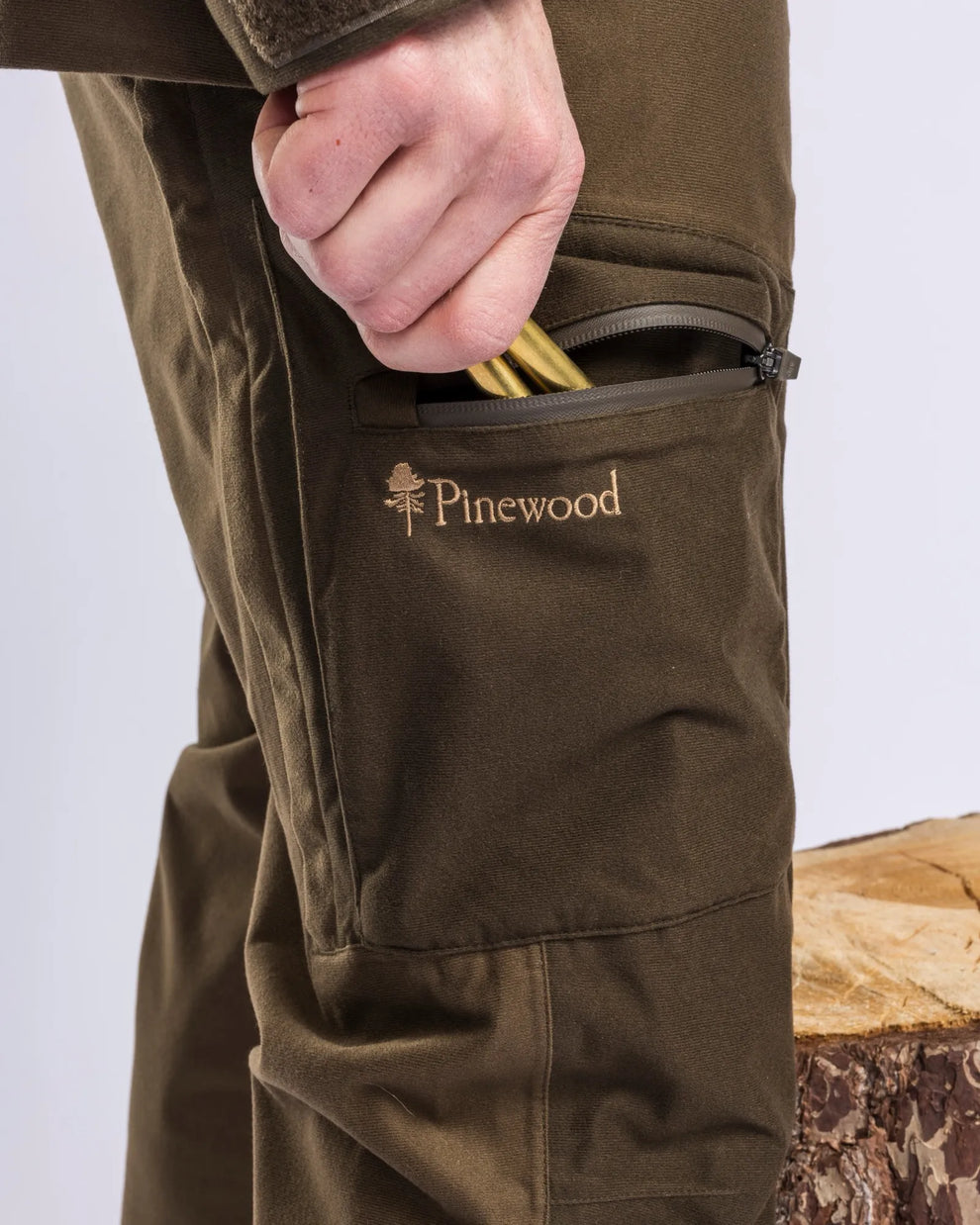 5771-242-20_Pinewood