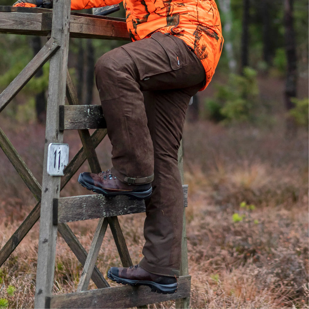 5885-241-40_Pinewood-Trousers-Abisko-2_Suede-Brown