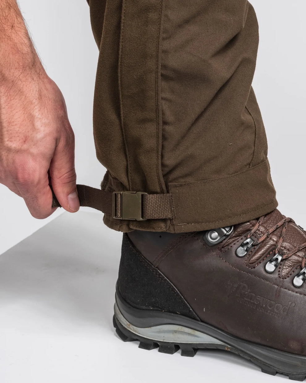 5893-114-20_Pinewood4