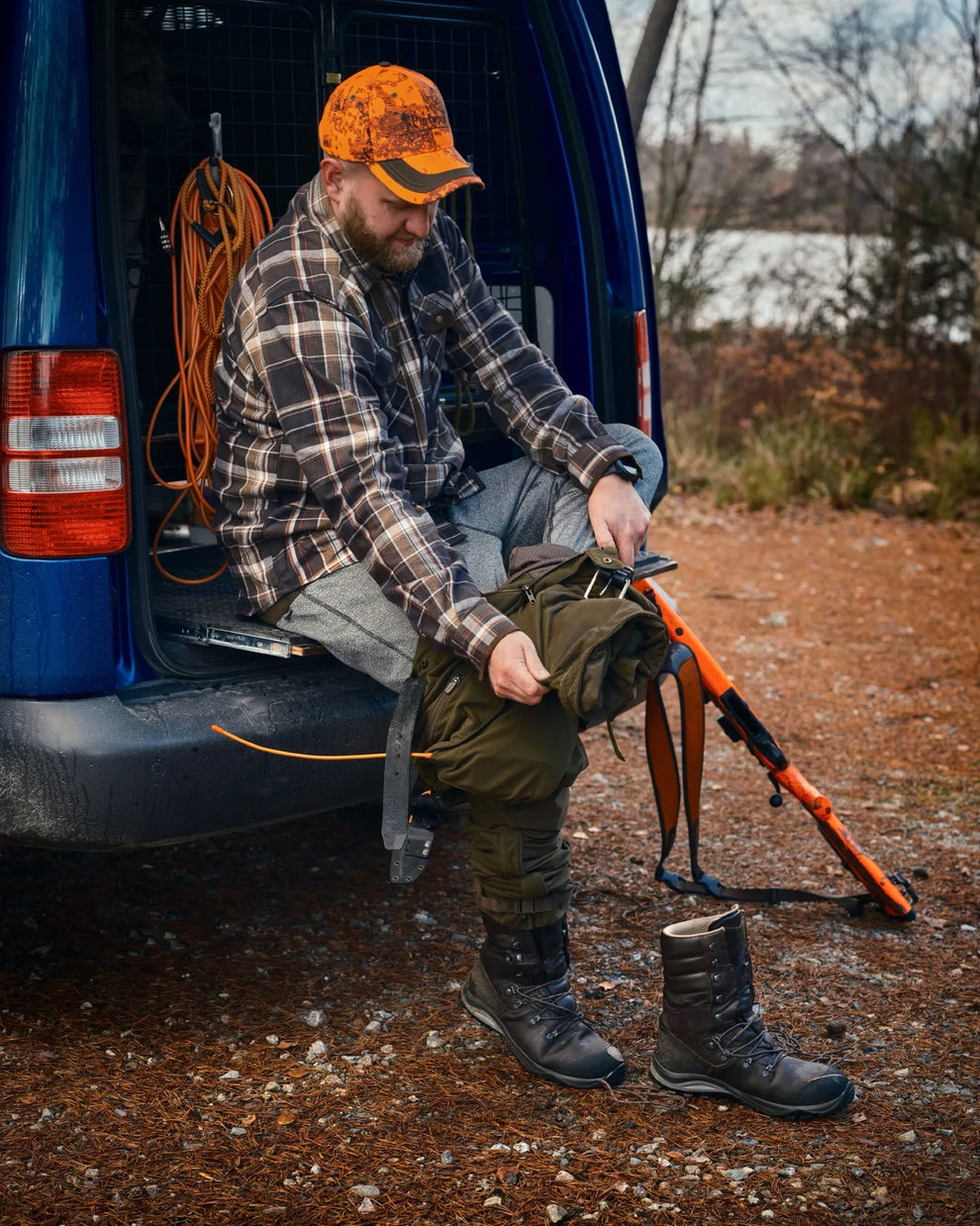 5895-449-40_Pinewood