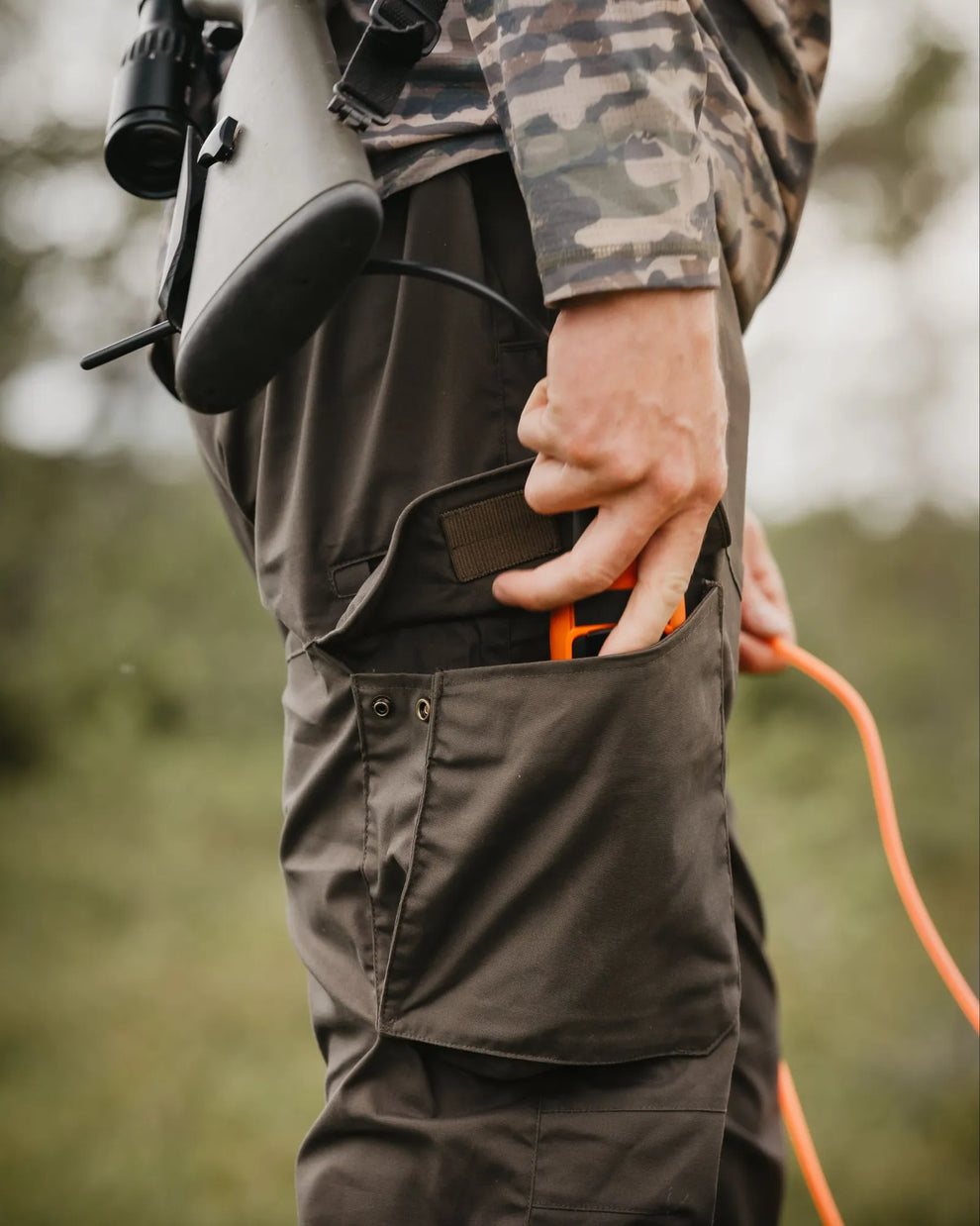 5905-128-40_Pinewood