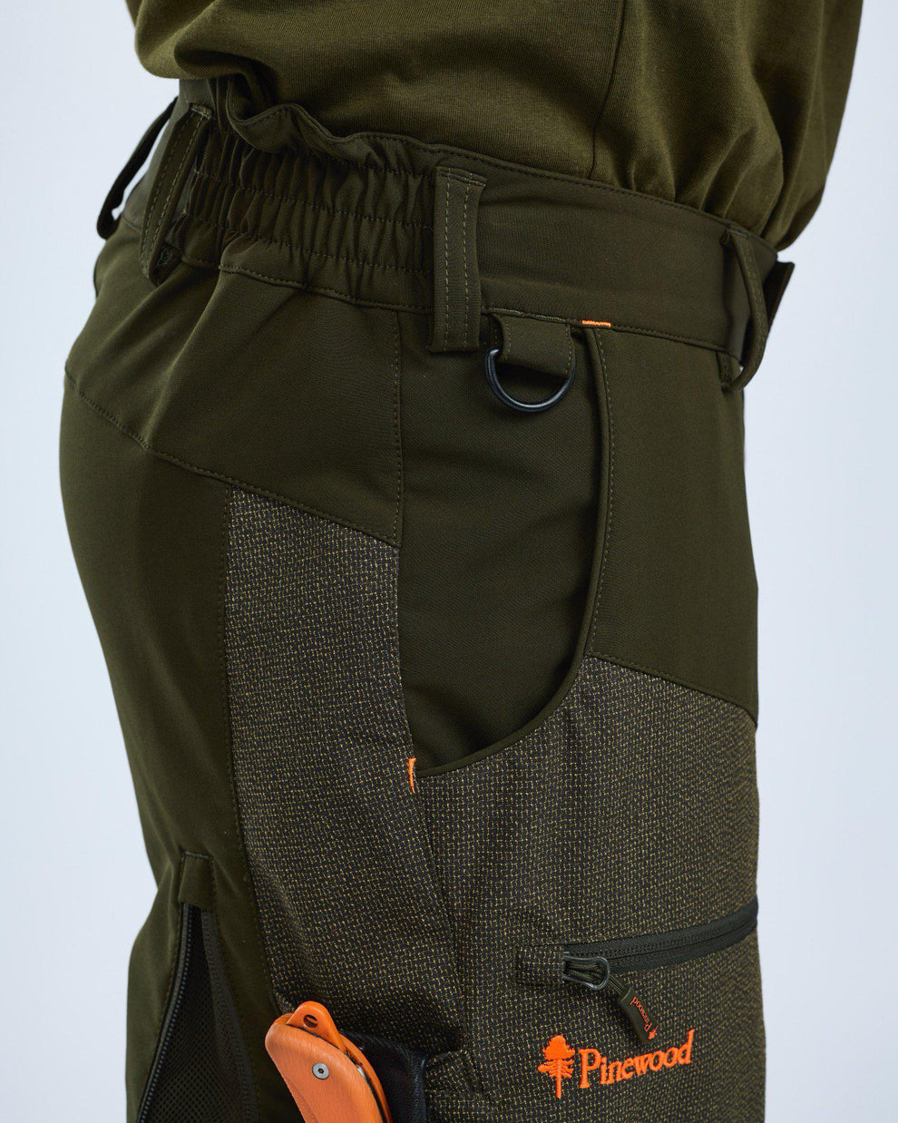 5913-135-21_Pinewood