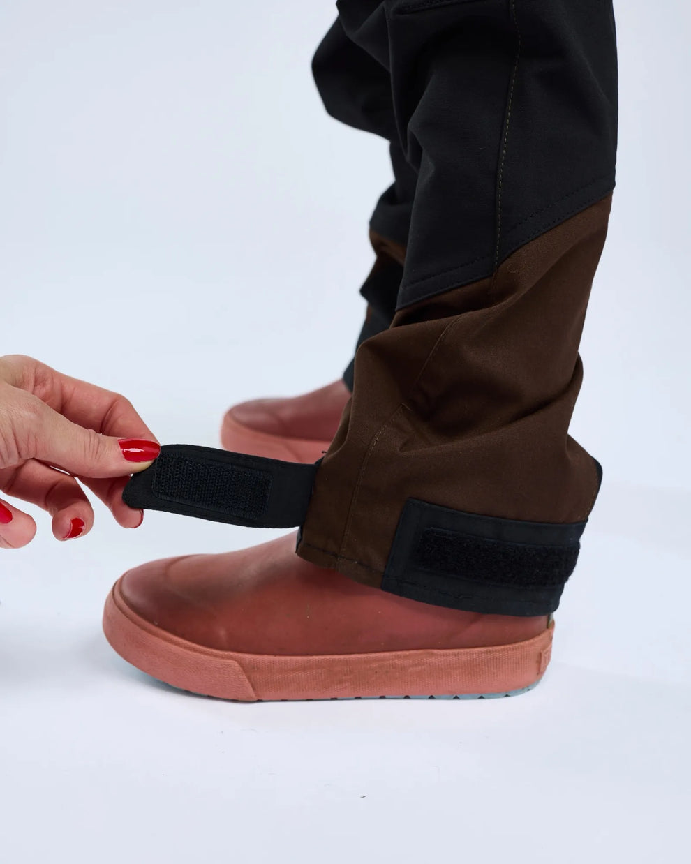 6085-212-21_Pinewood