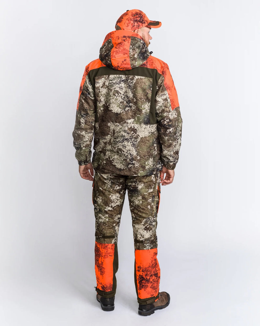 8294-983-66_Pinewood3