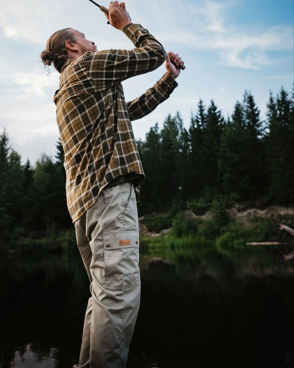 9085-224-40_Pinewood