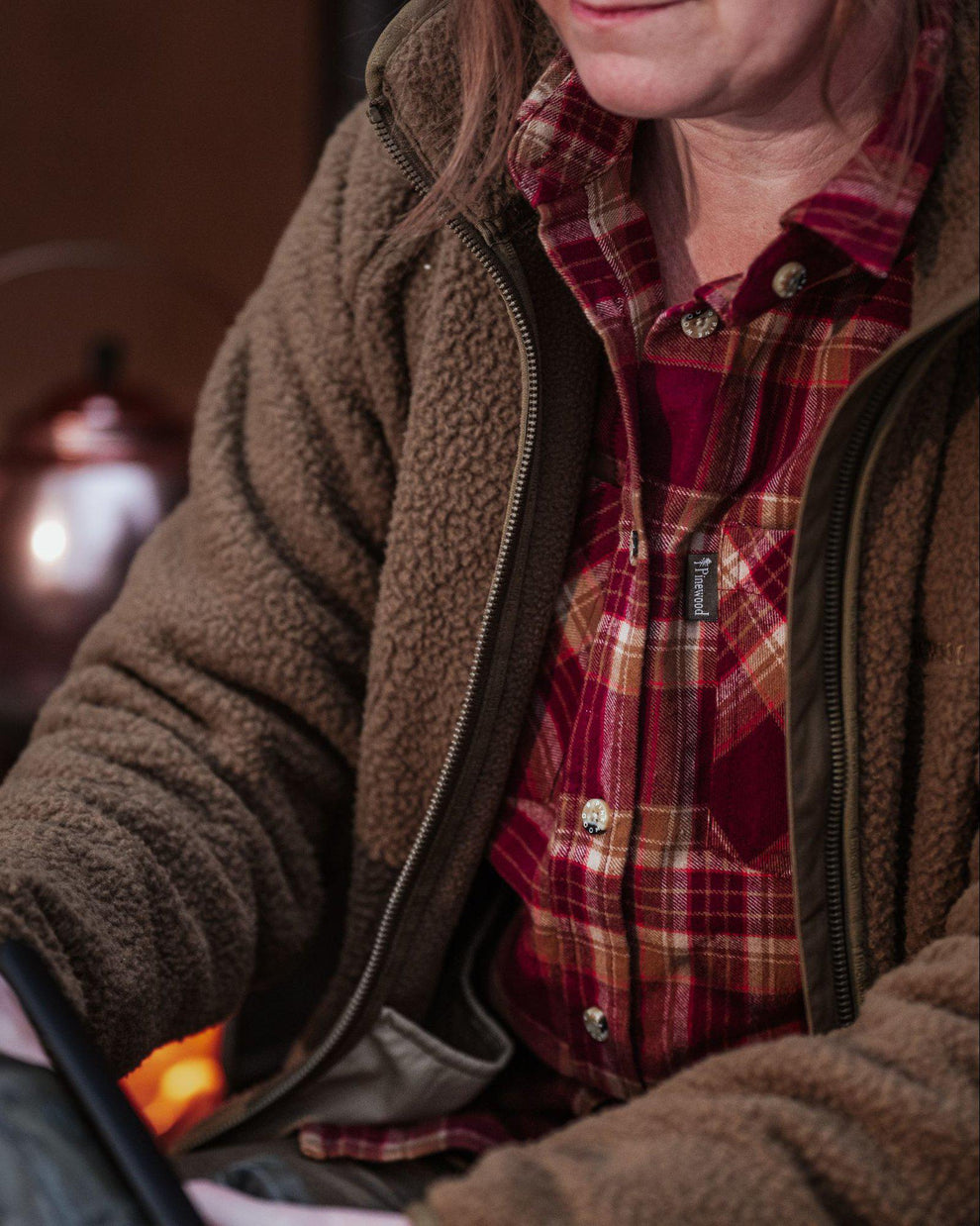 9327-842-40_Pinewood