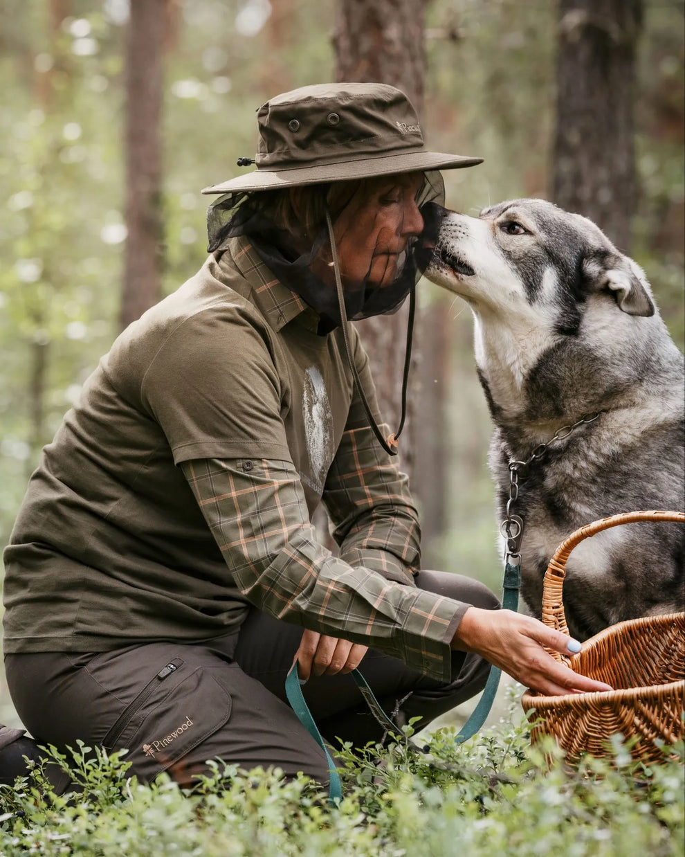 9478-128-40_Pinewood