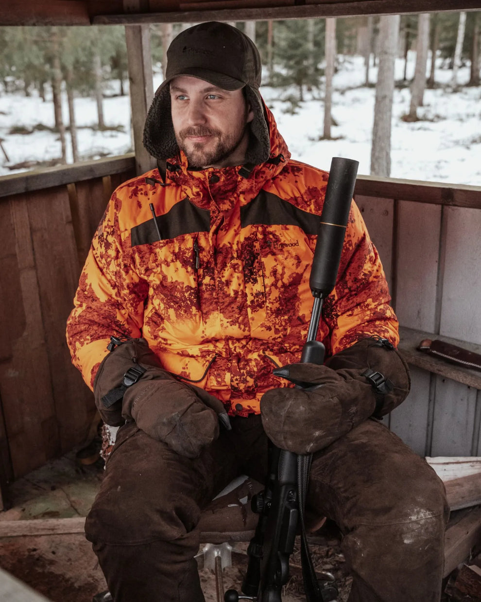 9901-241-40_Pinewood