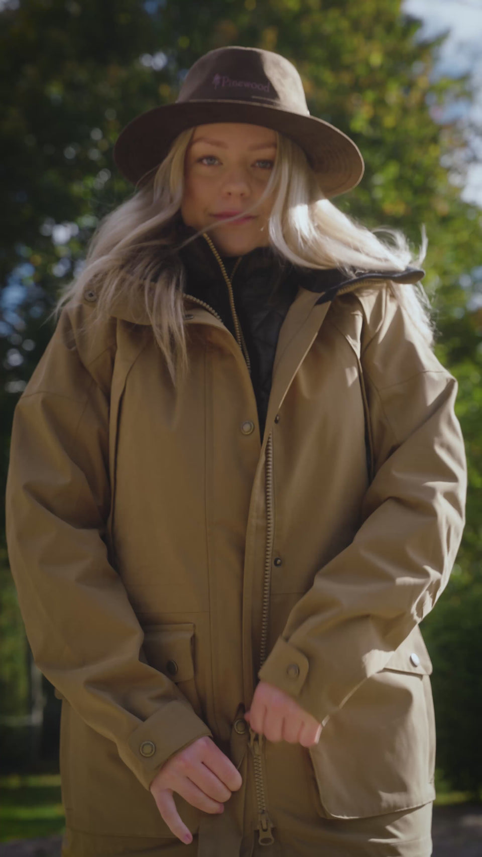 3355-277_nydala-classic-2l-jacket-ws_Pinewood.mp4