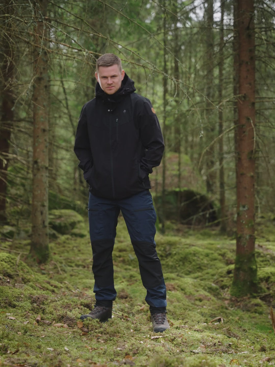 5085-394_pinewood-caribou-tc-trousers-m-s-blue_3x4_Pinewood.mp4